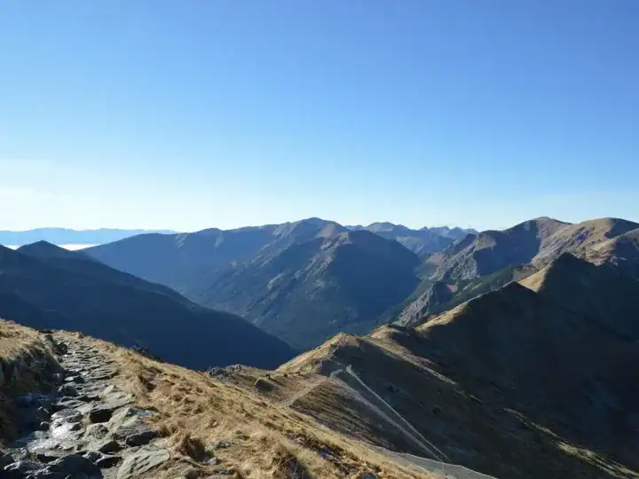 Grzbiet Roháčów — widok na zachodnie Tatry